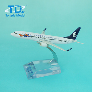 Shandong Airplane รุ่นโลหะ <span class=keywords><strong>B737</strong></span>-<span class=keywords><strong>800</strong></span>เครื่องบินออกแบบเดสก์ท็อปโบอิ้งเทคนิคการทาสีสำหรับของขวัญทางธุรกิจ - Product Image 1