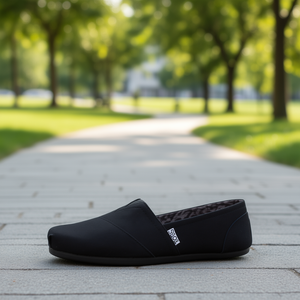 Skechers Bobs Plush Peace Love Chaussures de marche pour femmes Noir à enfiler Bout rond Couleur unie Semelle intermédiaire en EVA Semelle extérieure en caoutchouc - Product Image 2