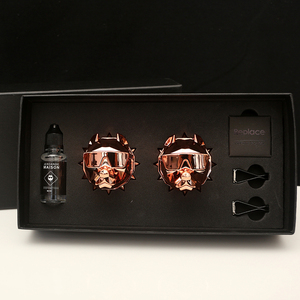 Nuevo Set de 2 Ambientadores Creativos para Coche con Diseño de Bulldog, Caja de Regalo, Perfume Líquido, Moderno y Elegante, Montaje en Rejilla de Ventilación, Decoración para Coche, Plástico, 40-60 Días - Product Image 4