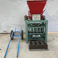 Ligne de production de machine à fabriquer des blocs de béton semi-automatique efficace 4-35