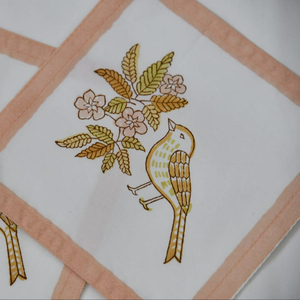 Excellent prix pour des serviettes en coton imprimées, serviettes indiennes imprimées à la main, serviettes de cocktail, serviettes de dîner, serviettes de table, utilisation quotidienne sans papier. - Product Image 1