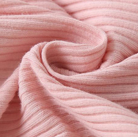 Hete Aanbieding Casual Stijl Baby Setjes Effen Kleur Licht Roze Geribbelde Rompers Baby Kleding Set met Bloemige Broekjes