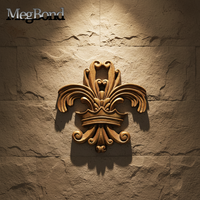 Plaque Murale Fleur De Lis en Or Antique Style Européen Classique Décoration de Maison de Luxe Concept de Tenture Murale en Fibre de Résine