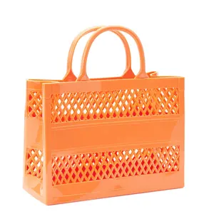 Offre Spéciale grand panier en plastique coloré Pvc dames épaule sacs à main couleur bonbon gelée Pursebeach gelée sac fourre-tout