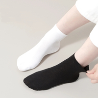 Chaussettes blanches pour hommes et femmes, respirantes, séchage rapide, écologiques, en spandex/polyester, solides, douces, antidérapantes, personnalisables, pour un usage quotidien