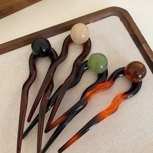 Horquilla retro en forma de U de aleación para mujer, de alta gama, para el peinado de la parte trasera de la cabeza, con diseño de discos y bolas, novedad de primavera. - Product Image 3