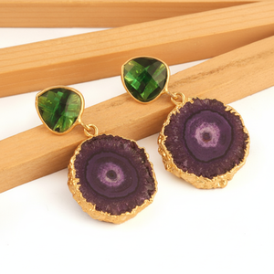 Pendientes de cuarzo con diseño solar para mujer, aretes de gota chapados en oro, Esmeralda facetada, Cuarzo natural púrpura - Product Image 1