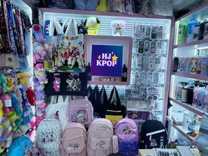 Nóng bán Kpop Quỷ Thợ Săn saja chàng trai photocard trường hợp chủ thẻ Keychain Acrylic thẻ bìa trang trí thẻ tay áo vòng chìa khóa - Product Image 5