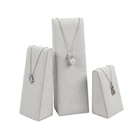 Support de rangement pour colliers et bracelets en résine gris foncé/gris clair et microfibre, écologique, pour bijoux