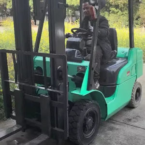 Chariot élévateur de 3 tonnes Mitsubishi utilisant un design ergonomique confortable et naturel pour contrôler le travail est facile et agréable - Product Image 1