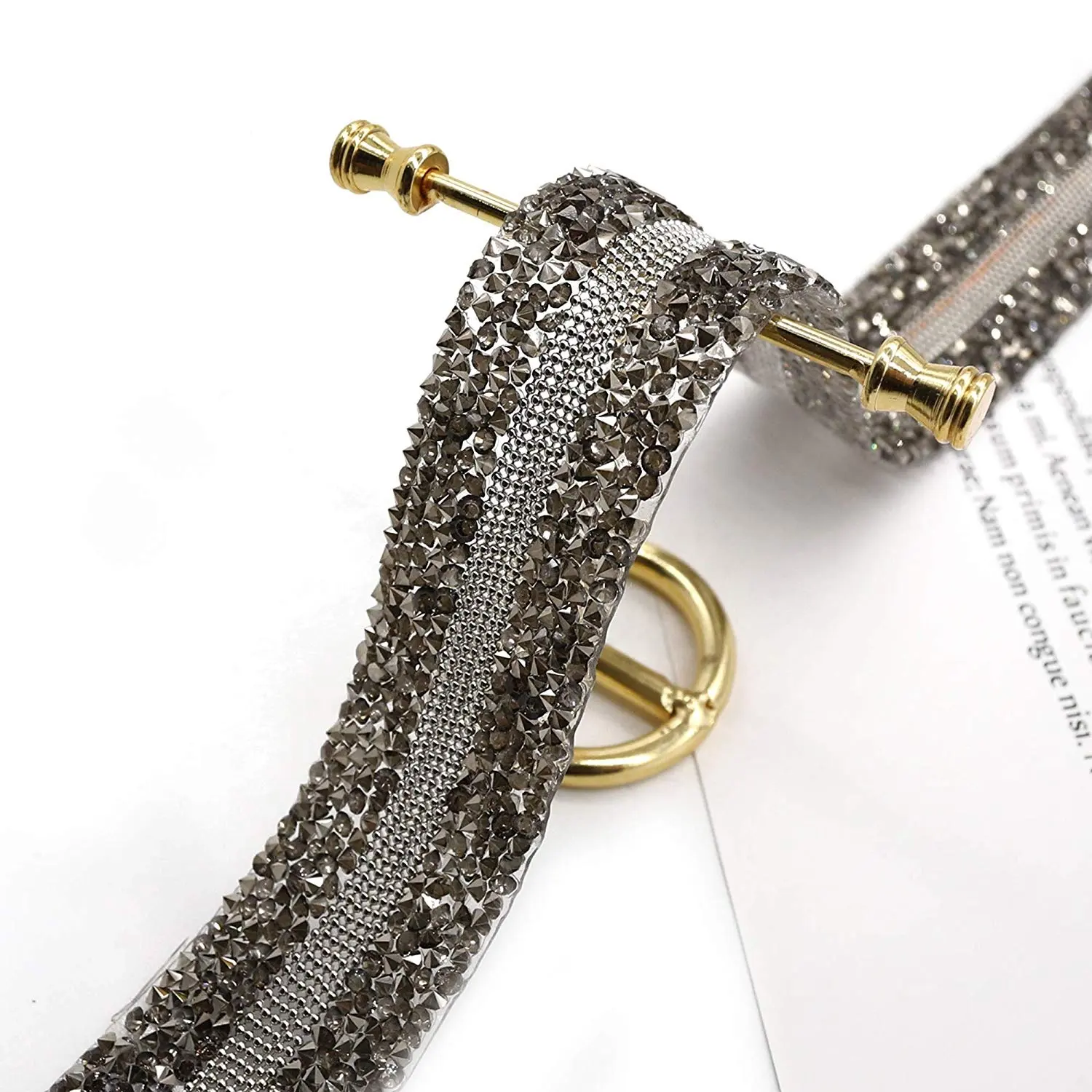 Berlian Imitasi Resin 3Cm Besi Pada 6Raws Rantai Manik Potongan Panas untuk Sabuk Gaun Garis Leher