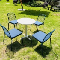 Mobilier d'extérieur bon marché, ensemble de jardin, restaurant, industriel, café, terrasse, bistro, table et chaises en métal métallique