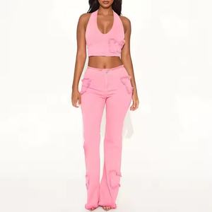 Nouvelle Collection : Ensemble Jean Femme Sexy – Top Court Décolleté en V Profond et Jean Évasé Taille Haute Effet Délavé - Product Image 4