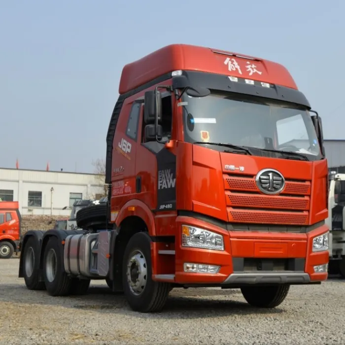 FAW J6 6x4 트랙터 트럭 620HP 경쟁력있는 가격 새로운 디젤 자동 변속기 LHD 유로 2 배출 트럭