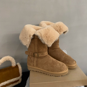 Chaussures pour femmes tendance, bottes d'hiver à semelle épaisse, doublure en polaire, mi-hautes, chaudes et antidérapantes, chaussures plates d'extérieur - Product Image 4