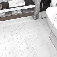 Vente en gros d'autocollants de sol en vinyle LVT Carreaux de sol en plastique PVC pour carreaux carrés en PVC autocollant 80*80cm pour bureau Échantillon gratuit DIY