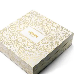Caja de regalo de papel de aluminio dorado personalizada de fábrica china, cajas con logotipo para juegos de regalo con tapa, caja de regalo de Chocolate pequeña