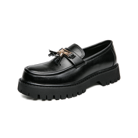 Chaussures décontractées coréennes à plateforme épaisse et bout rond en cuir véritable, respirantes avec maille et design antidérapant pour hommes - Collection Printemps