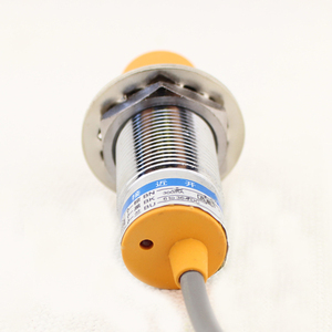 Interruptor de Proximidad LJ24A3-10-Z/CX, LJ24A3-8-Z/BX, LJ24A3-8-Z/AX, Interruptor de Posición, Interruptor de Desplazamiento, Tres Cables, Normalmente Abierto, M22 - Product Image 3