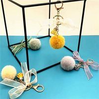 Porte-clés Levify en peluche légère avec design anime, matériau doux et écologique, pendentif 3D durable pour accessoires multi-occasions