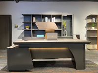 Bureau d'ordinateur de luxe en bois massif peu encombrant en forme de L avec tiroirs de rangement et bordure en PVC pour