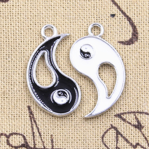 Charms otto schemi in bianco e nero Yin Yang Gossip 24x20mm pendenti artigianato fai da te fare risultati gioielli tibetani fatti a mano - Product Image 2