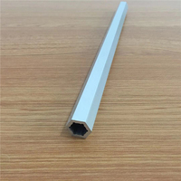 Profilé en aluminium décoratif personnalisé par le fabricant d'origine avec assurance qualité