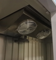 Réfrigérateur vitrine à porte simple en verre avec refroidissement par ventilateur, glacière pour boissons d'intérieur
