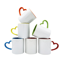 Mug à café en céramique blanche personnalisé avec anse en forme de cœur bleu – Lot en gros pour usage commercial – Offre groupée