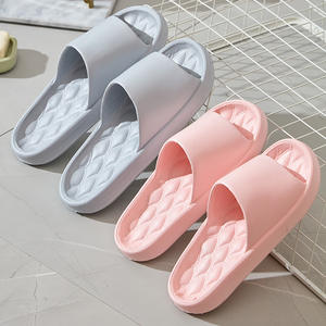 Nouvelles pantoufles EVA pour femmes et hommes, usage intérieur, été, maison, antidérapantes, confortables, pour salle de bain, semelle injectée d'épaisseur normale - Product Image 5