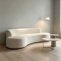 Canapé Chesterfield moderne Gorman à trois places, pour chambre à coucher, hôtel, villa, maison, canapé incurvé, canapé en peau de mouton blanc beige