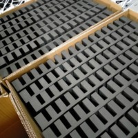 Matériau de rembourrage en mousse EVA personnalisé, écologique, anti-impact, avec fentes pour cartes, pour palettes de transport logistique