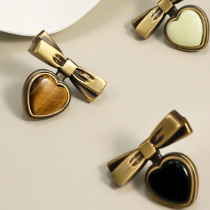 Qiansi HK0370 Retro Brass <strong>Knob</strong> Bowknot Heart Design Natural Stone Solid for Drawer Usage Kitchen Cabinets Wardrobe <strong>Door</strong> Pulls - Product Image 4