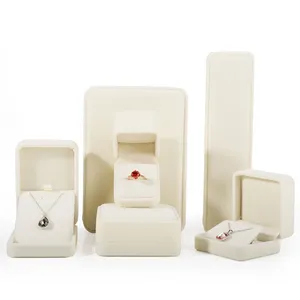 Hot selling jewellery boxes cream color velvet jewelry boxes