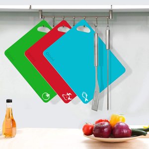 6PCS Extra grueso <span class=keywords><strong>Flexible</strong></span> de plástico de cocina de tablero de corte de conjunto de alfombras con iconos de alimentos y asas de fácil agarre - Product Image 2