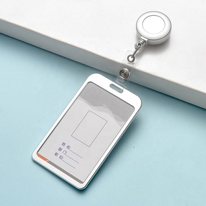<span class=keywords><strong>Porte</strong></span>-cartes de travail en métal avec bobine d'insigne en plastique rétractable pour le personnel médical hospitalier Clip de carte d'identité <span class=keywords><strong>porte</strong></span>-clés - Product Image 3
