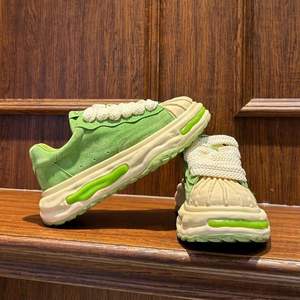 2026 İlkbahar Sonbahar Yeni Gelen Erkek Dayanıklı Kalın Tabanlı Boy Uzatıcı Burunlu Bağcıklı Spor Ayakkabılar Nefes Alabilen Şık - Product Image 5