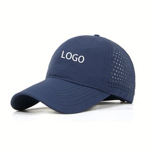 Casquette de baseball sportive personnalisée à 6 panneaux pour adulte, séchage rapide, logo brodé, trous d'aération découpés au laser - Product Image 1