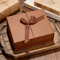 Solution d'emballage pour bijoux de détail avec boîte à fermeture magnétique rigide et ruban élégant, vente en gros personnalisée