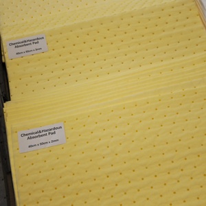 Nhanh chóng absorbency 100% PP trung bình trọng lượng hó<span class=keywords><strong>a</strong></span> chất thấm miếng cho phòng thí nghiệm tràn absorbency - Product Image 2