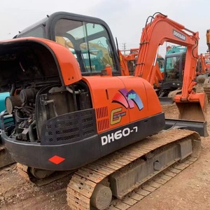 <span class=keywords><strong>Mini</strong></span>-excavatrice sur chenilles Doosan DH60-7 <span class=keywords><strong>d</strong></span>'<span class=keywords><strong>occasion</strong></span>, compacte et flexible, avec <span class=keywords><strong>godet</strong></span> de 0,28 m³, idéale <span class=keywords><strong>pour</strong></span> les travaux urbains, les pipelines, les jardins et l'aménagement paysager. - Product Image 1