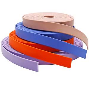 Correa y Collar para Mascotas, Perros y Gatos, de TPU Resistente + Cinta de Nailon con Patrón Estampado en Relieve, Impermeable y Elástico - Product Image 4