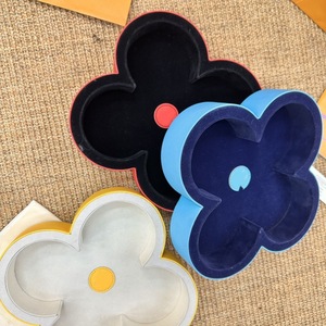 European-style <b>Small</b> Jewelry <b>Box</b> Ear Ring Necklace <b>Storage</b> <b>Box</b> Jewelry <b>Box</b> for Portable Travel - Product Image 2