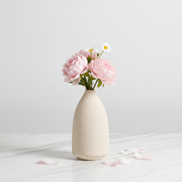 Vase décoratif en porcelaine artisanale ARM LVG, blanc crème moucheté moderne, finition mate, pour fleurs et bourgeons