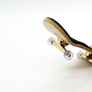 ขายส่งฟิงเกอร์บอร์ดไม้เมเปิ้ลแบบมืออาชีพ ออกแบบเองได้ ของเล่นมินิสเก็ตบอร์ด - Product Image 4