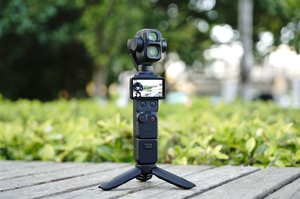 Cámara con Gimbal de Bolsillo Osmo Pocket 4P de Doble Lente, CMOS de 1 Pulgada, Lente Teleobjetivo de 60 mm, Cámara Vlog 4K 240 fps con Estabilizador de 3 Ejes - Product Image 2