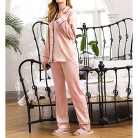 Vêtements de nuit 2 pièces personnalisés du fabricant Pyjamas de luxe pour femmes Pantalons à manches longues Satin Soie Ensemble de pyjama pour femmes pour femmes