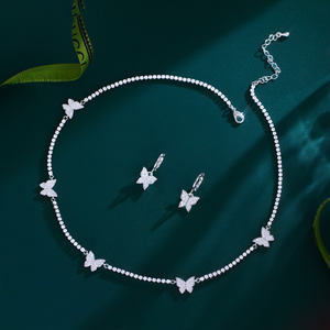 Braziliaanse vergulde zirkonia tennis ketting vlinder choker ketting en huggie oorhangers boho sieradenset voor vrouwen - Product Image 1