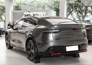 ZhiJie R7 EREV MAX, Auto Eléctrico para Adultos, 1570 km de Autonomía, Carga Rápida, SUV Mediano-Grande - Product Image 4