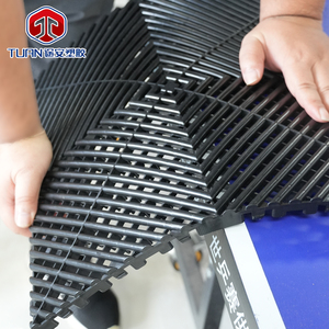 Dalles de sol en plastique industriel emboîtables unies pour <span class=keywords><strong>garage</strong></span>, tapis de sol intérieur pour atelier de detailing automobile - Product Image 3